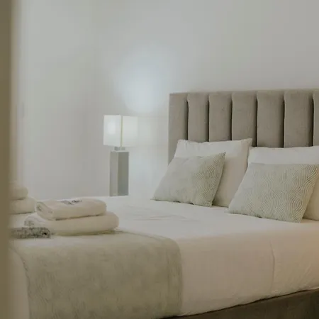 70 - Holidays Apartment