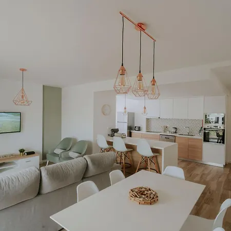 70 - Holidays Apartment *